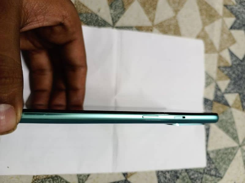 one plus 8T 10/10 condition 1