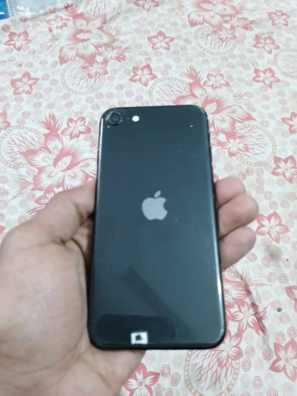 iphone se 2 generation Urgent sale 1