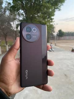 Vivo V30e