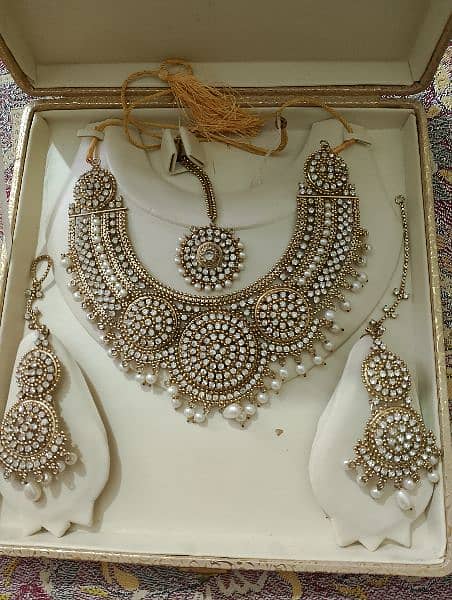 jewellery set 0