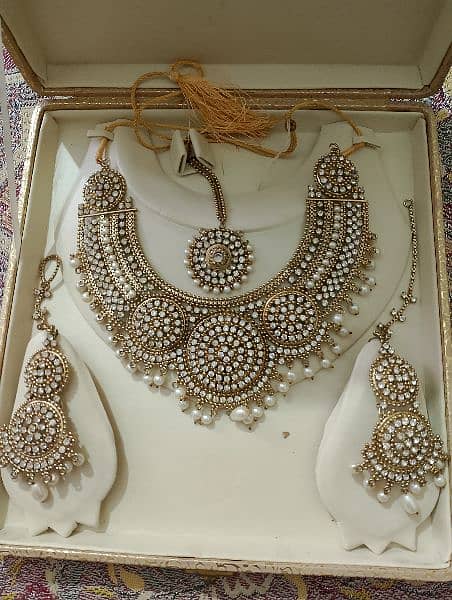 jewellery set 1