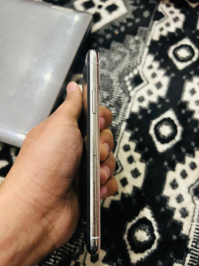 Apple iPhone XS 2