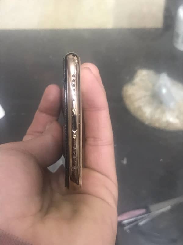 iphone xs not pta 256 gb 10/10 condition battery health 90% 0