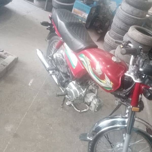 Honda CD 70 cc 3