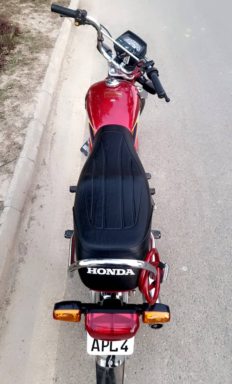 Honda CD 70 Red 2025 model 10/10 condition 4