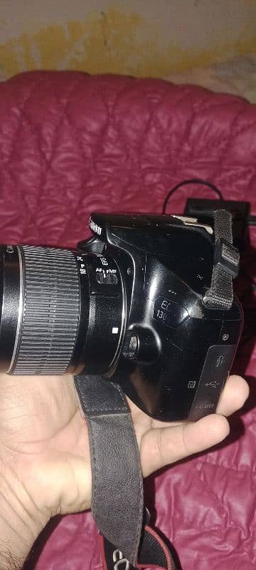 Canon 1300 D 2