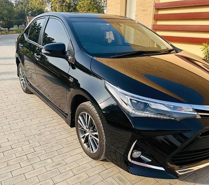 Toyota Altis Grande 2022 3