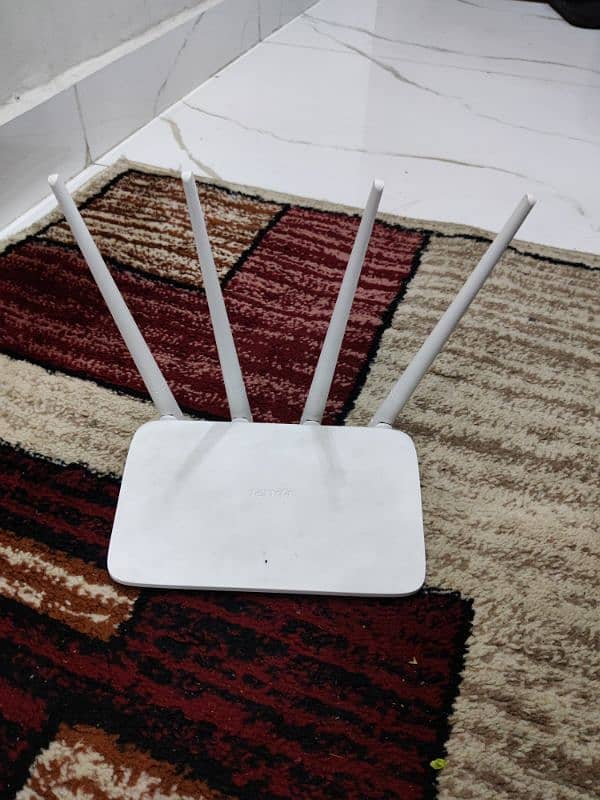 Tenda Wireless Router 4 antenna 3