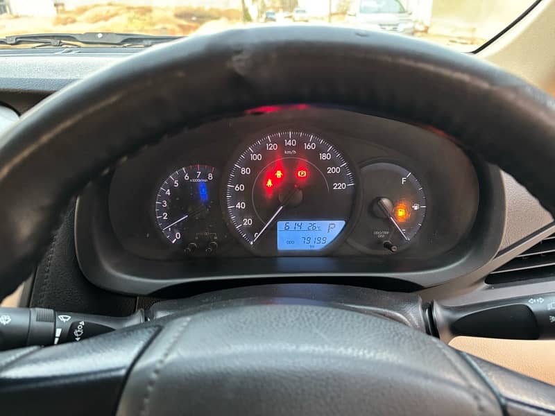 TOYOTA COROLLA YARIS AUTOMATIC 1.3 14