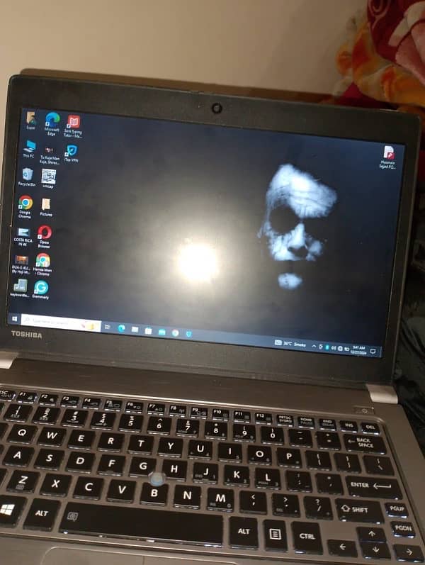 TOSHIBA Laptop 6th Generation i5 4