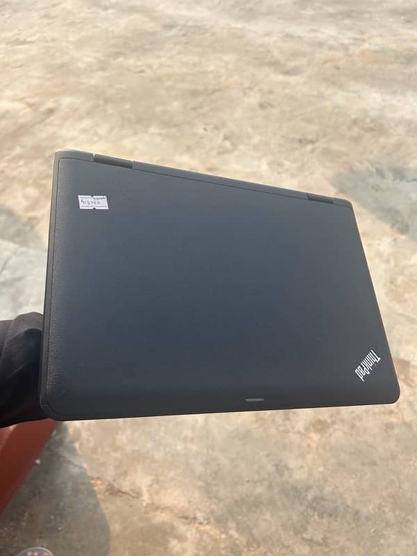 Lenovo Yoga 11E 3