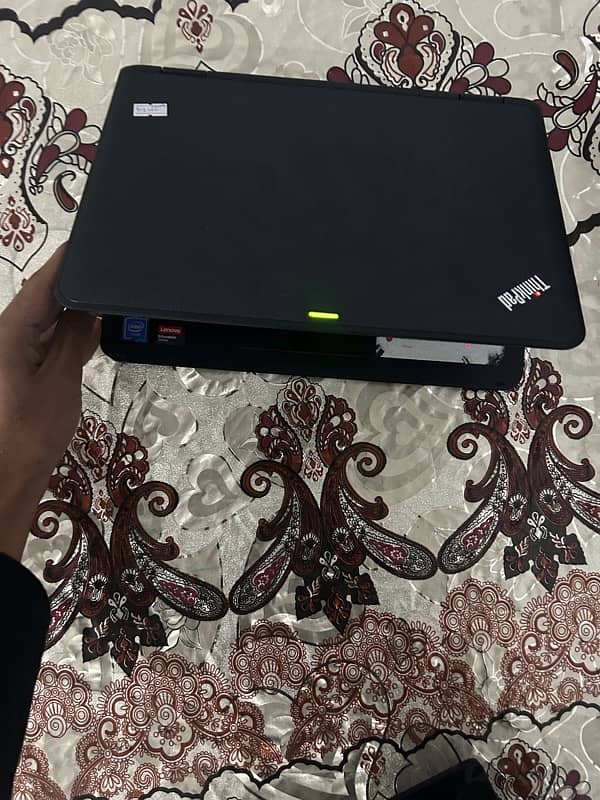 Lenovo Yoga 11E 6