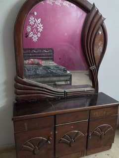 Used Dressing Table for sale