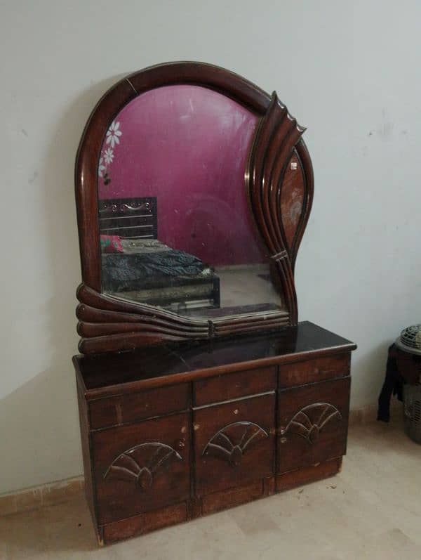 Used Dressing Table for sale 2