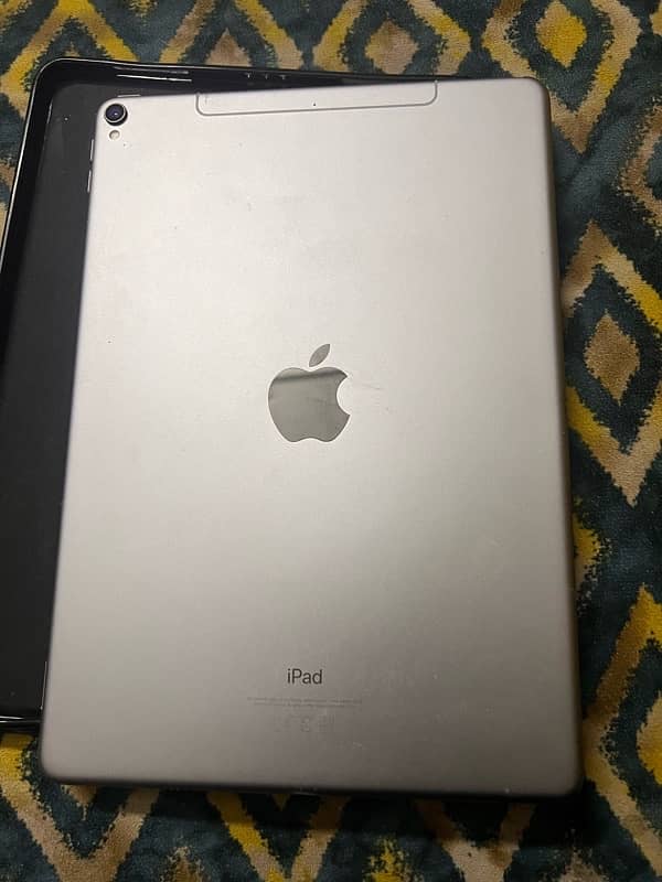 i pad pro 10.5 / 64 gb 0