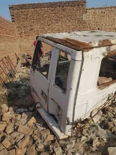 isuzu FTR cabin