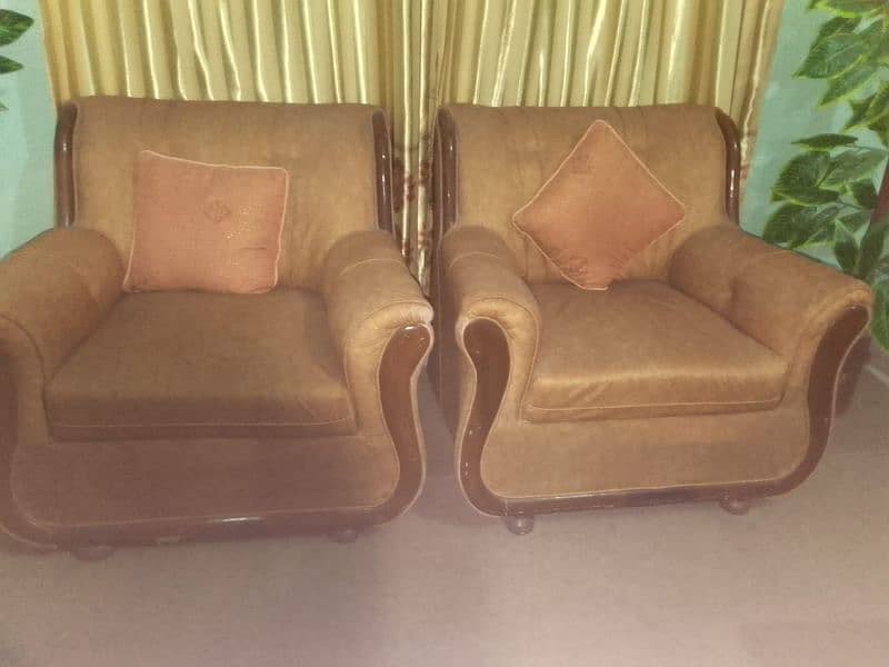 Selling Five Seater Sofa Set 2