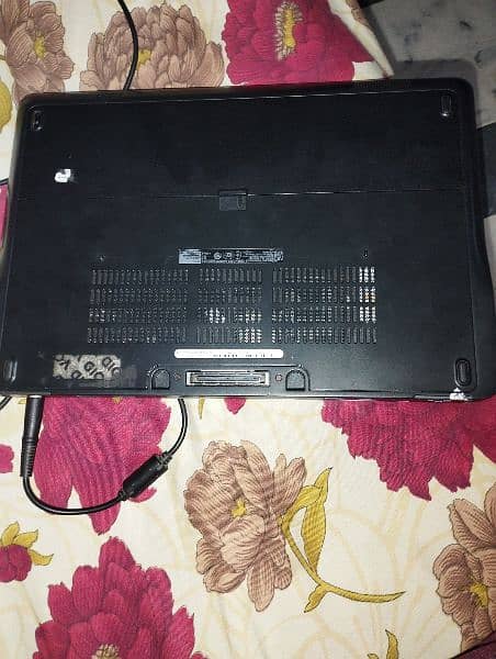 laptop 10/10 condition 2