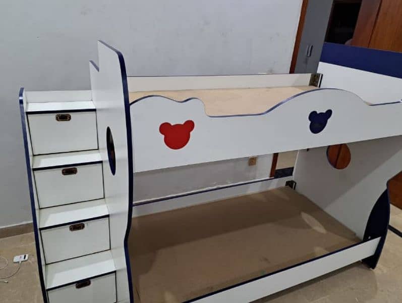 Very good condition bunk bed white for urgent sale in Park View Lahore 1