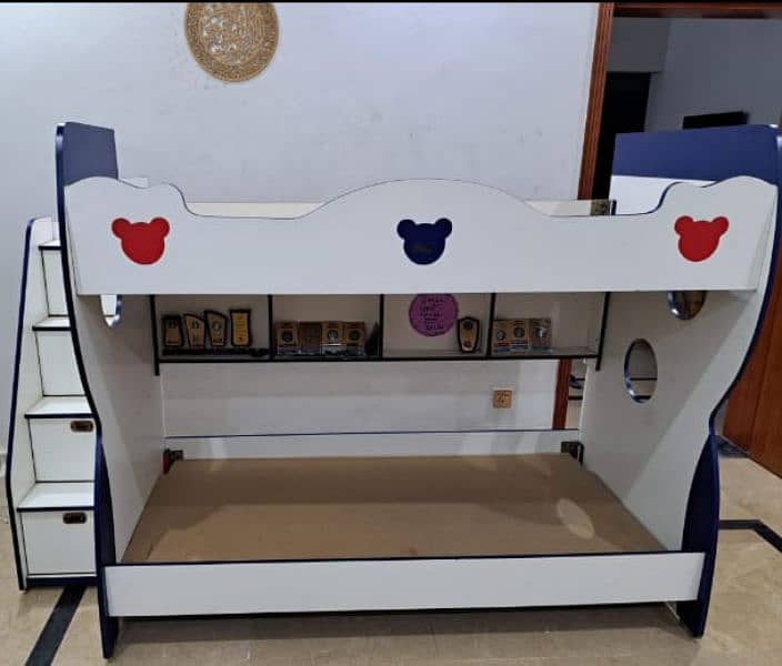 Very good condition bunk bed white for urgent sale in Park View Lahore 6