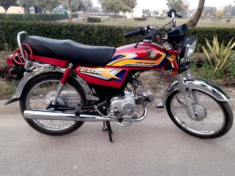 Honda CD 70 Red 2025 model 10/10 condition 7