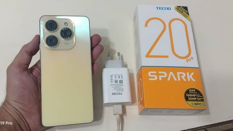 Tecno spark 20 pro . full Box . 1