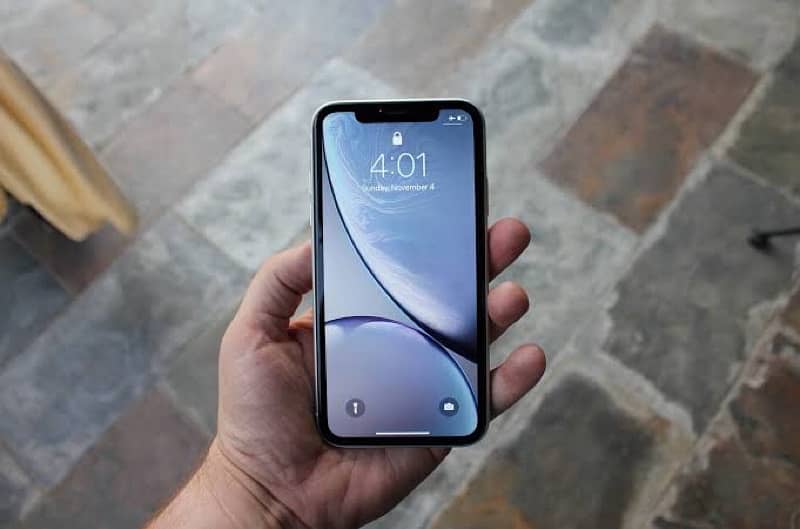 iPhone XR 128 GB (pta approved) 1