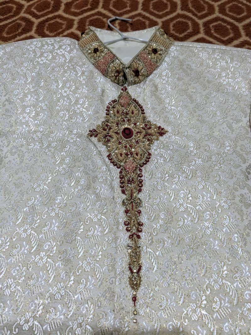 Sherwani for sale 9.8/10 Condition 3