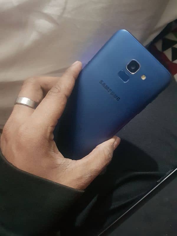 samsung j6 used like new 2