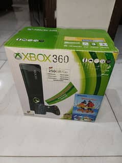 Xbox 360 300GB J-tag 30+ games, Two controllers