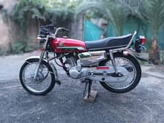 Honda 125 self start 23 model . invoice