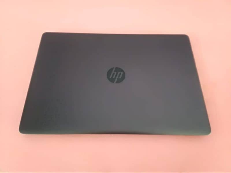 Hp Zbook StudioG3 i7 6th generation 4gb dedicated graphics card 4