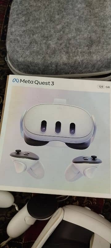 Meta Quest 3 128 GB (With Extra Carrying Box) 1