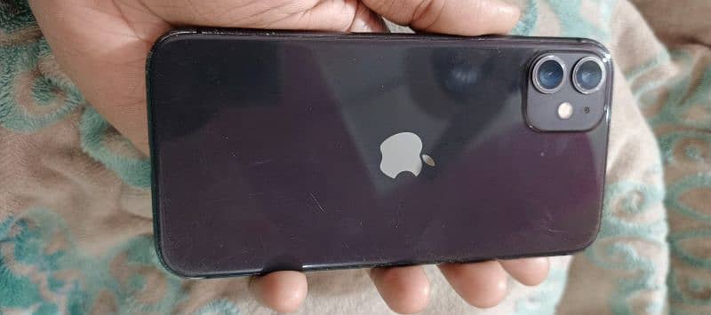 Iphone 11 128gb Factory unlocked sim working. 0