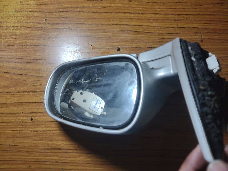 honda civic right side mirror orignal 95 to 200 0