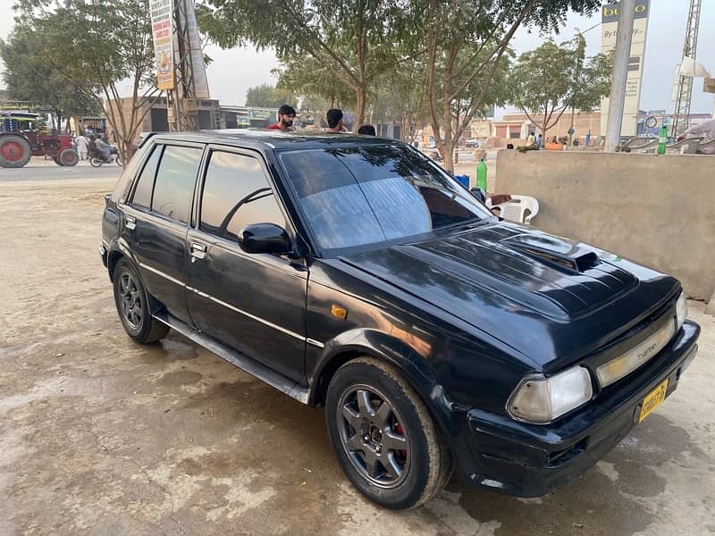 Toyota Starlet 1988 3