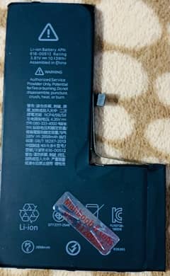 ipnone xs battery