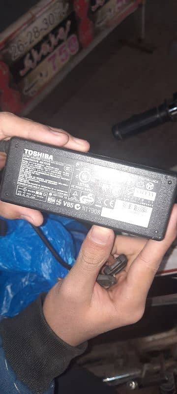 Toshiba charger 0