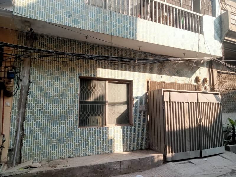 Tripple Storey 5 Marla House Available In Awan Town - Rizwan Block For sale 0