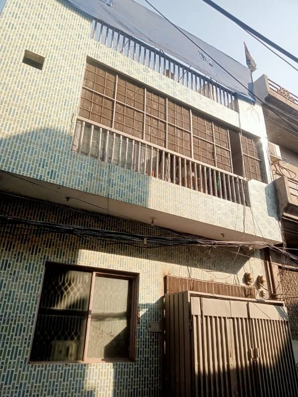 Tripple Storey 5 Marla House Available In Awan Town - Rizwan Block For sale 1