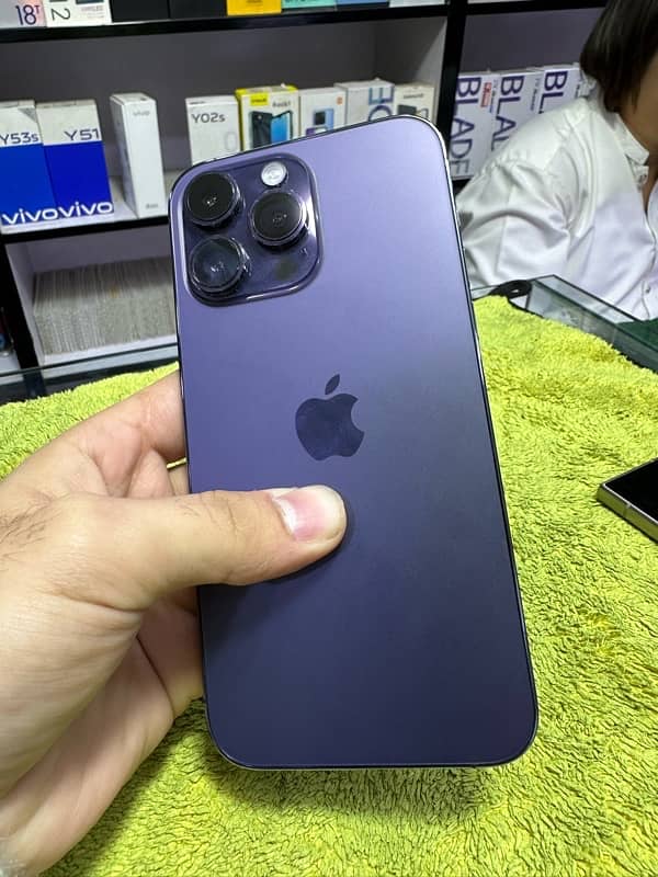 I Phone 14 Pro Max 1