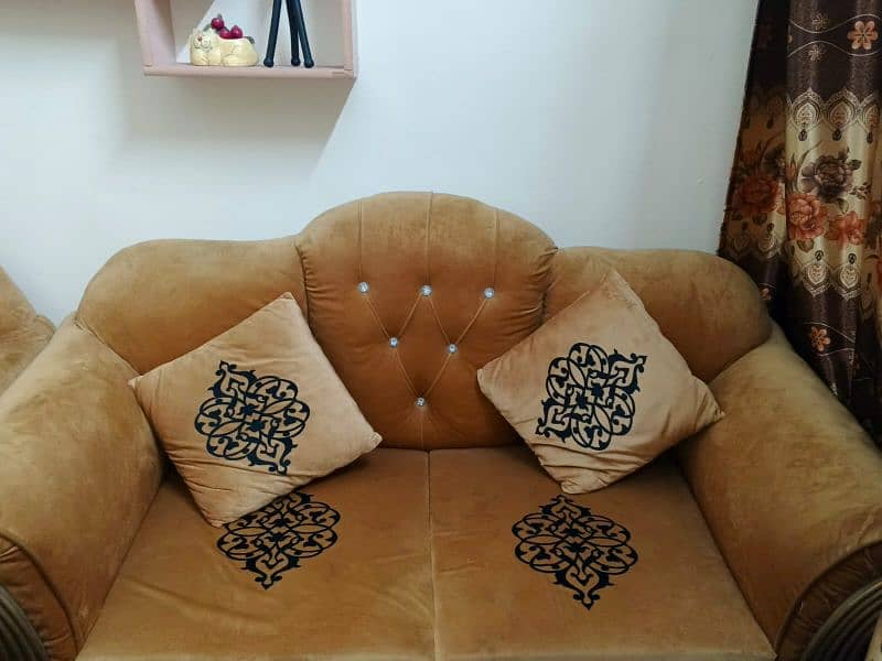 Sofa Set with cushions 1