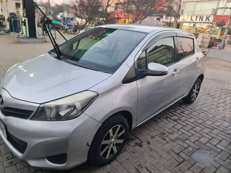 Toyota Vitz 2014 3