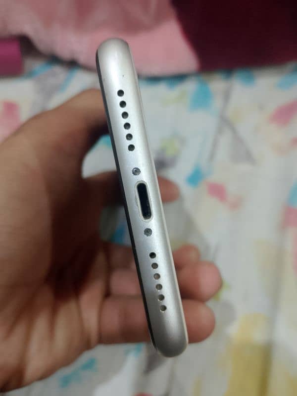 iphone 11 pta 4