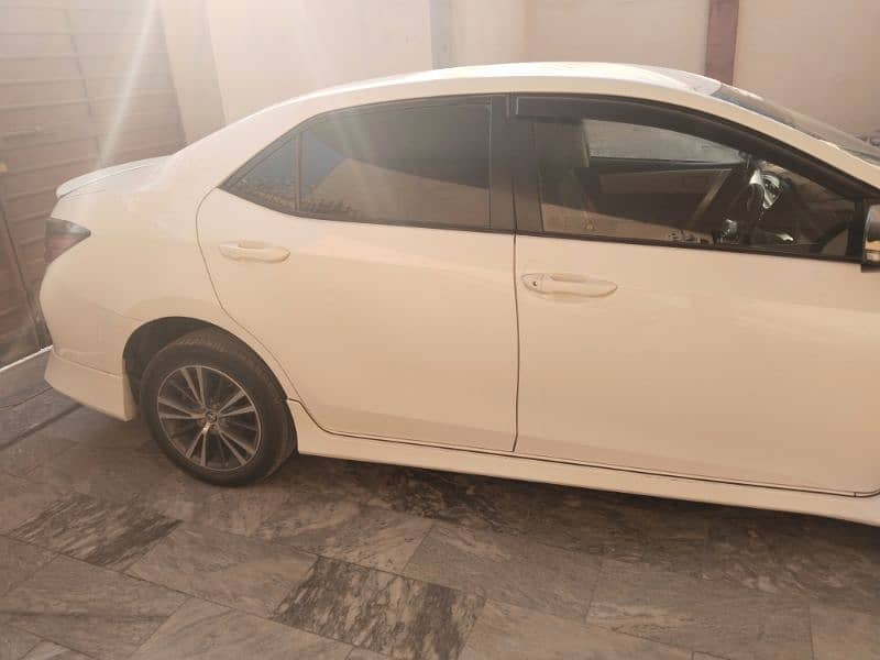 Toyota Corolla Altis 2018 11