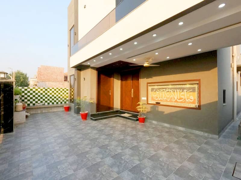 Reasonably-Priced 10 Marla House In Bahria Town - Talha Block, Lahore Is Available As Of Now 5