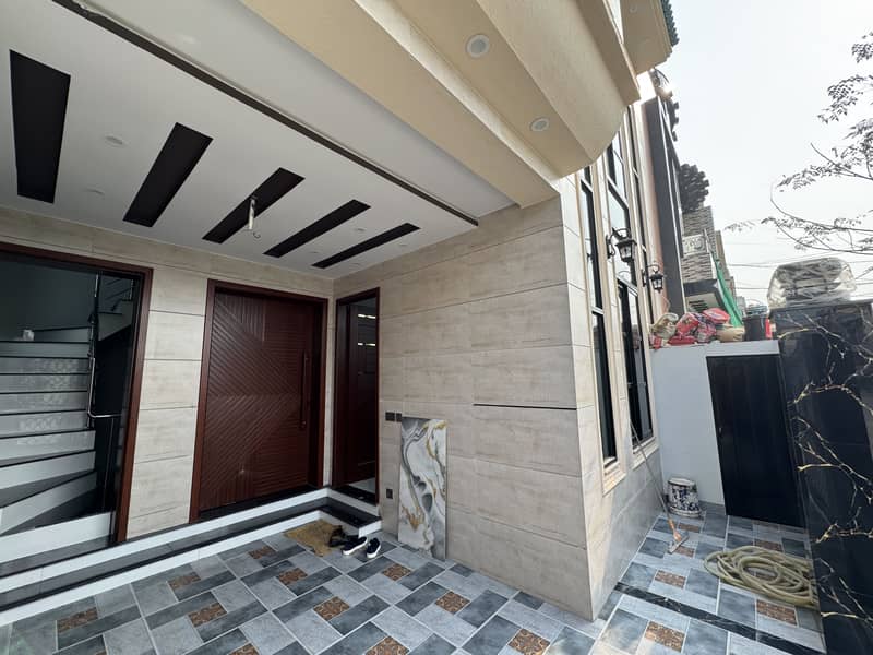 5 Marla Luxury House For Sale In Bismillah Housing Scheme 5