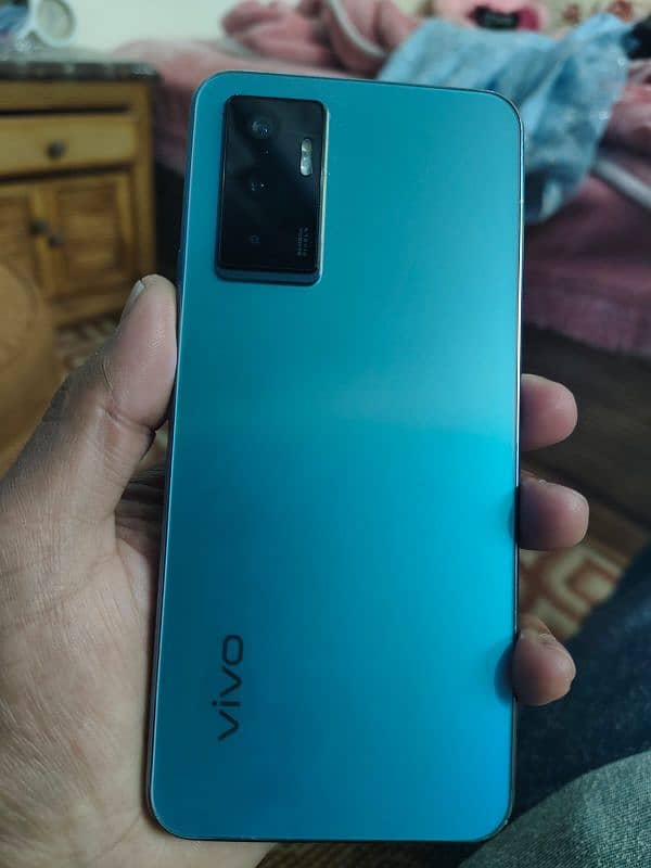 vivo v23e  8/10 condition 6