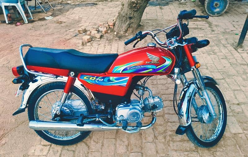 Honda CD70 2024 All Punjab Number Lush Condition 2