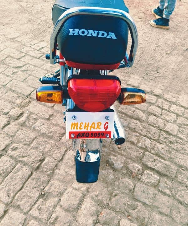 Honda CD70 2024 All Punjab Number Lush Condition 6